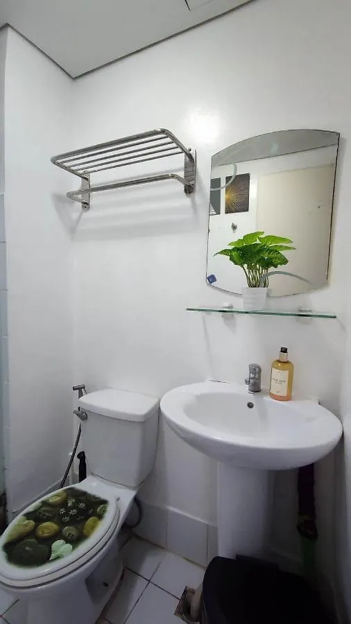Near Manila Airport, Mailz Homez Cozy 1 Bedroom Condo, Full Kitchen, Swimming Pool, Wifi, 10L Paranaque City
